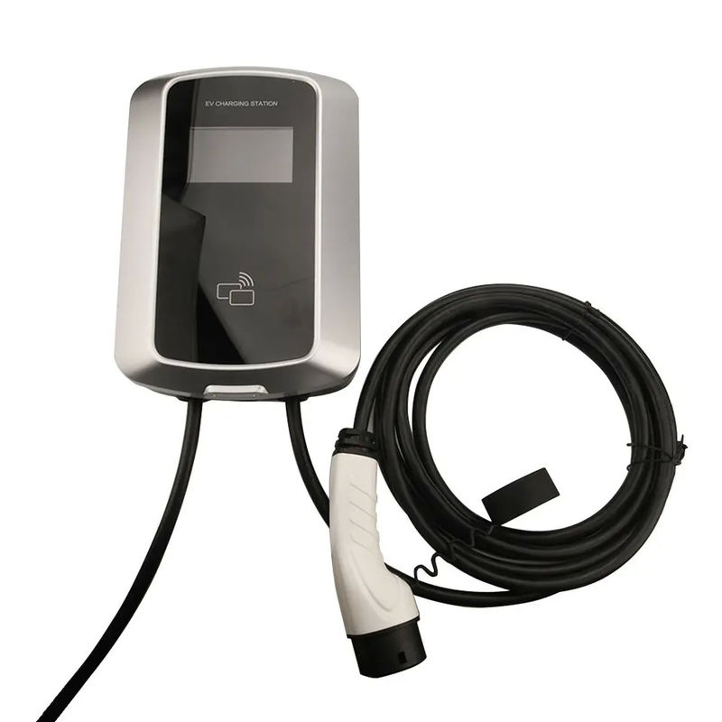 3 an der Wand befestigter EV Aufladungspunkt der Phasen-LCD-Bildschirm-Anzeigen-der Ladestations-7kw EV